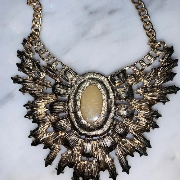 Necklace - Picture 4 of 5